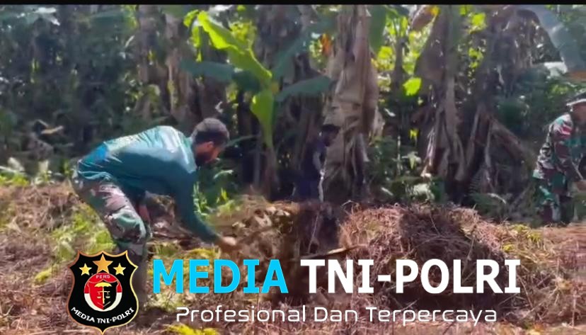 Satgas Pamtas RI-PNG Kewilayahan Yonif 763/SBA Pos Afkrem Bantu Warga Laksanakan Pembersihan Jalan di Sekitaran Kampung Afkrem