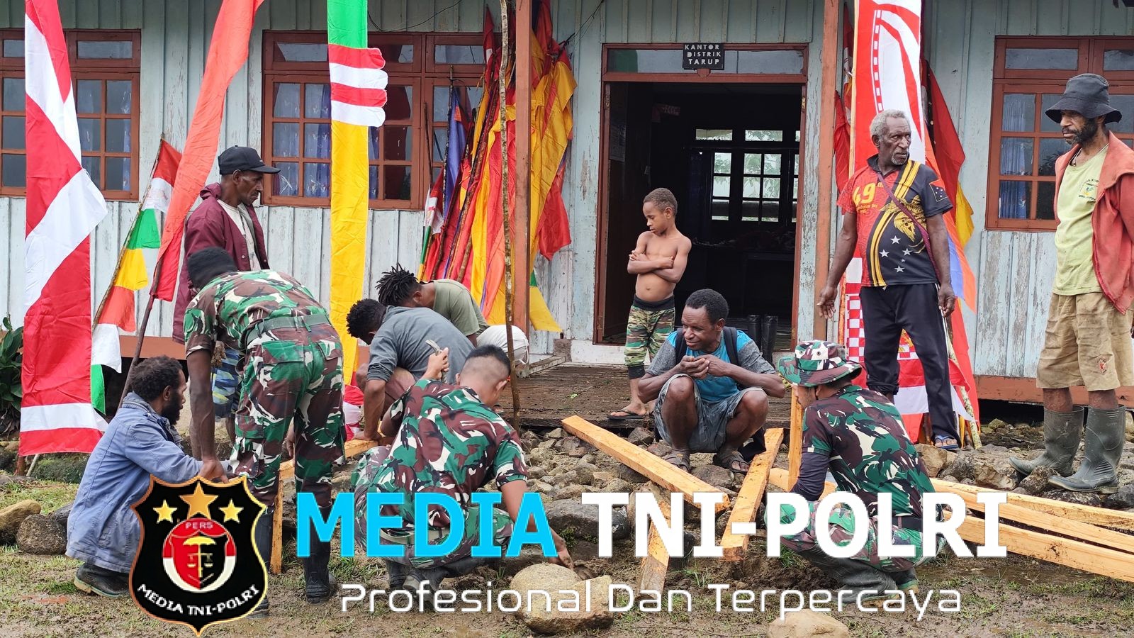 TNI dan Warga Tarup Kompak, Siapkan HUT RI ke-80 Lewat Kerja Bakti Bersama