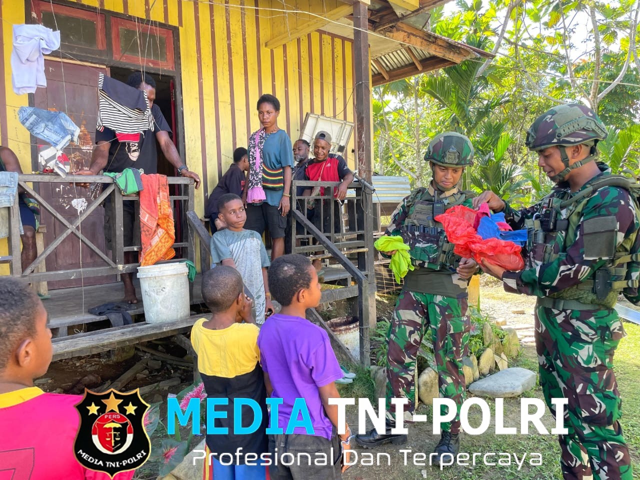 Perkokoh Tali Asih Satgas Pamtas Kewilayahan RI-PNG Yonif 521/DY Pembinaan Teritorial di Distrik Benawa