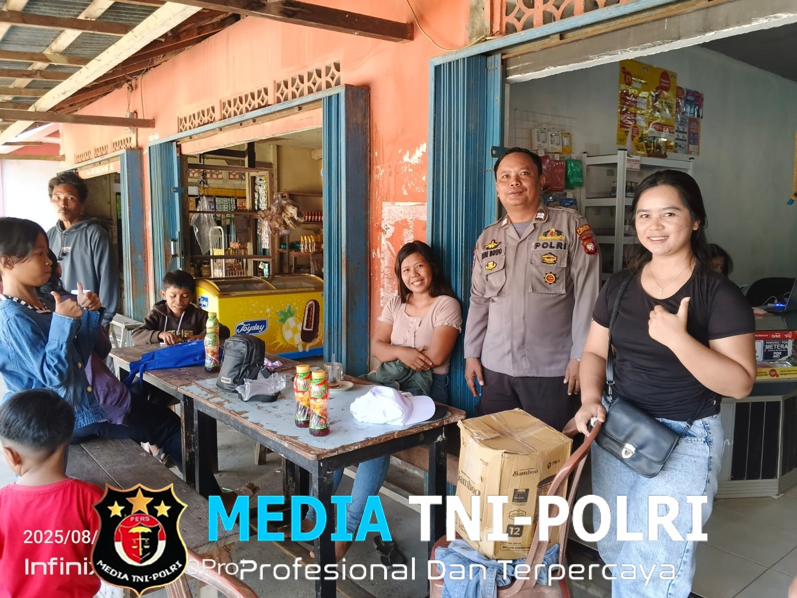 Polisi Sambangi Warganya Dengan Berikan Himbauan Kamtibmas