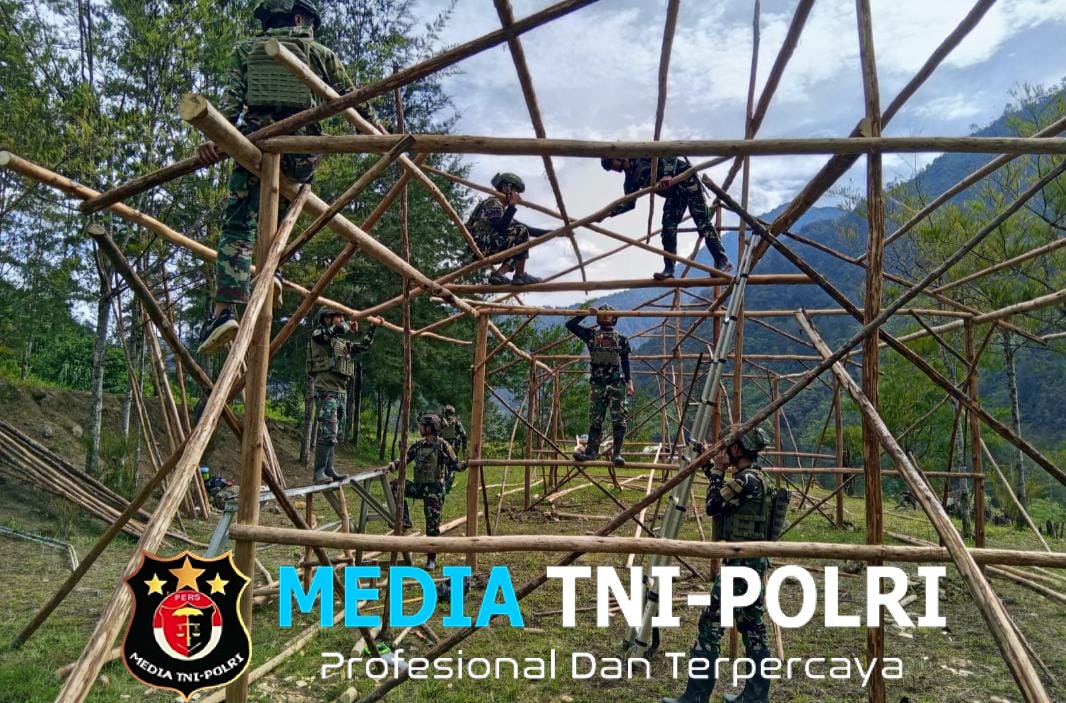 Prajurit Satgas Yonif 700/WYC Bangun Sekolah di Pedalaman Mayuberi, Target Rampung Sebelum 17 Agustus