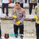 Kapolri dan Menteri LHK Tanam Mangrove di Mempawah, Dukung Pemulihan Ekosistem Pesisir