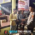 Cek Pos Satkamling Presisi, Sat Binmas Polres Lampung Tengah Ajak Warga Jaga Kamtibmas Bersama