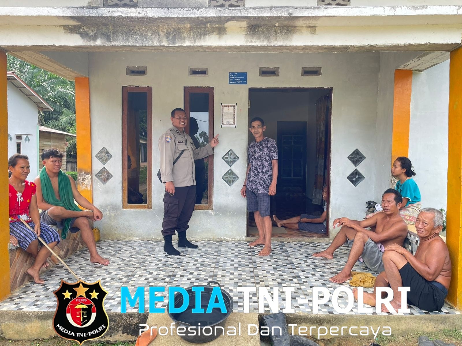 Spanduk hingga Selebaran, Polisi Sengah Temila Edukasi Warga Bahaya Karhutla