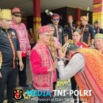 Kapolres Singkawang Jalin Silaturahmi dengan Dewan Adat Dayak, Perkuat Sinergi untuk Kota yang Aman dan Harmonis