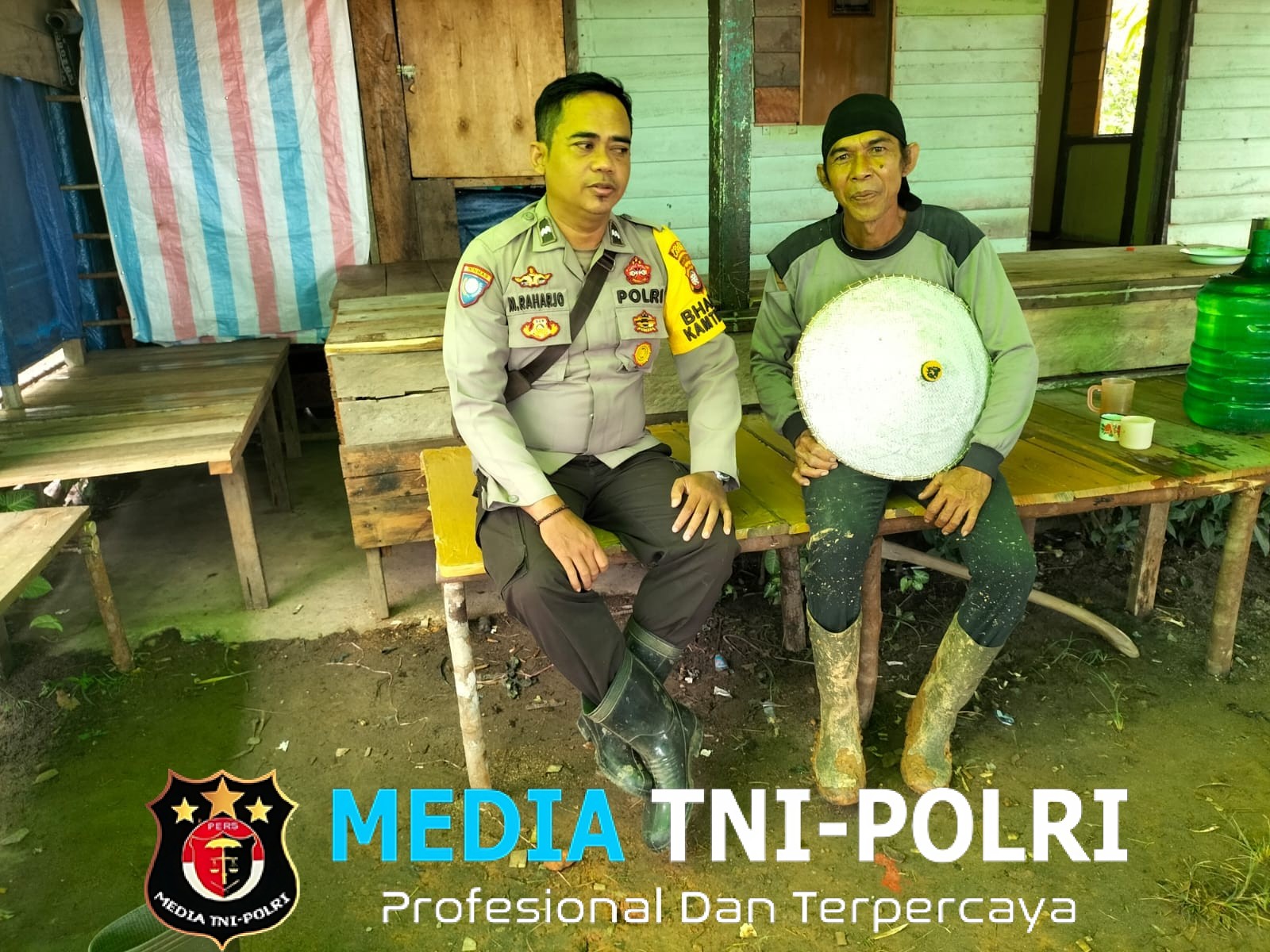 Sambang Warga, Bhabinkamtibmas Sebangki Perkuat Silaturahmi dan Kamtibmas