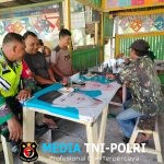 Babinsa Koramil 420-08/Tabir Laksanakan Komsos Bersama Anggota Limas di Desa Sekapuk