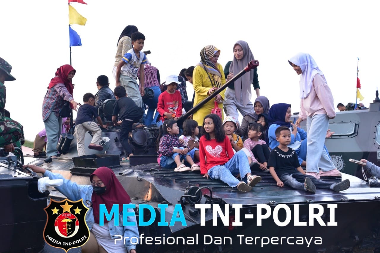 Ranpur Prajurit Pasmar 1 Diserbu Masyarakat Batujajar