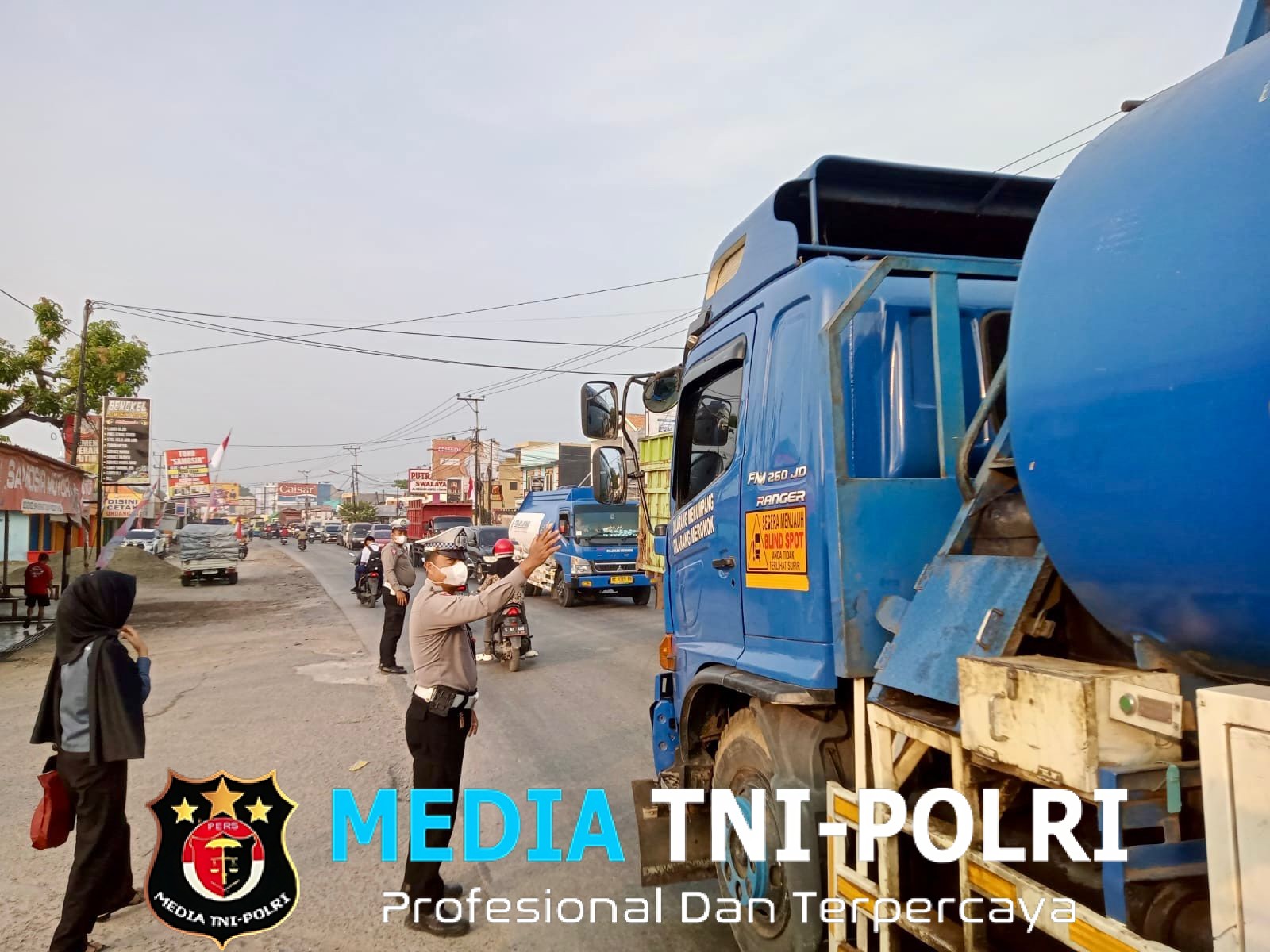 Satlantas Polres Lampung Tengah Intensifkan Pengamanan Pagi, Ciptakan Lalu Lintas yang Tertib dan Aman