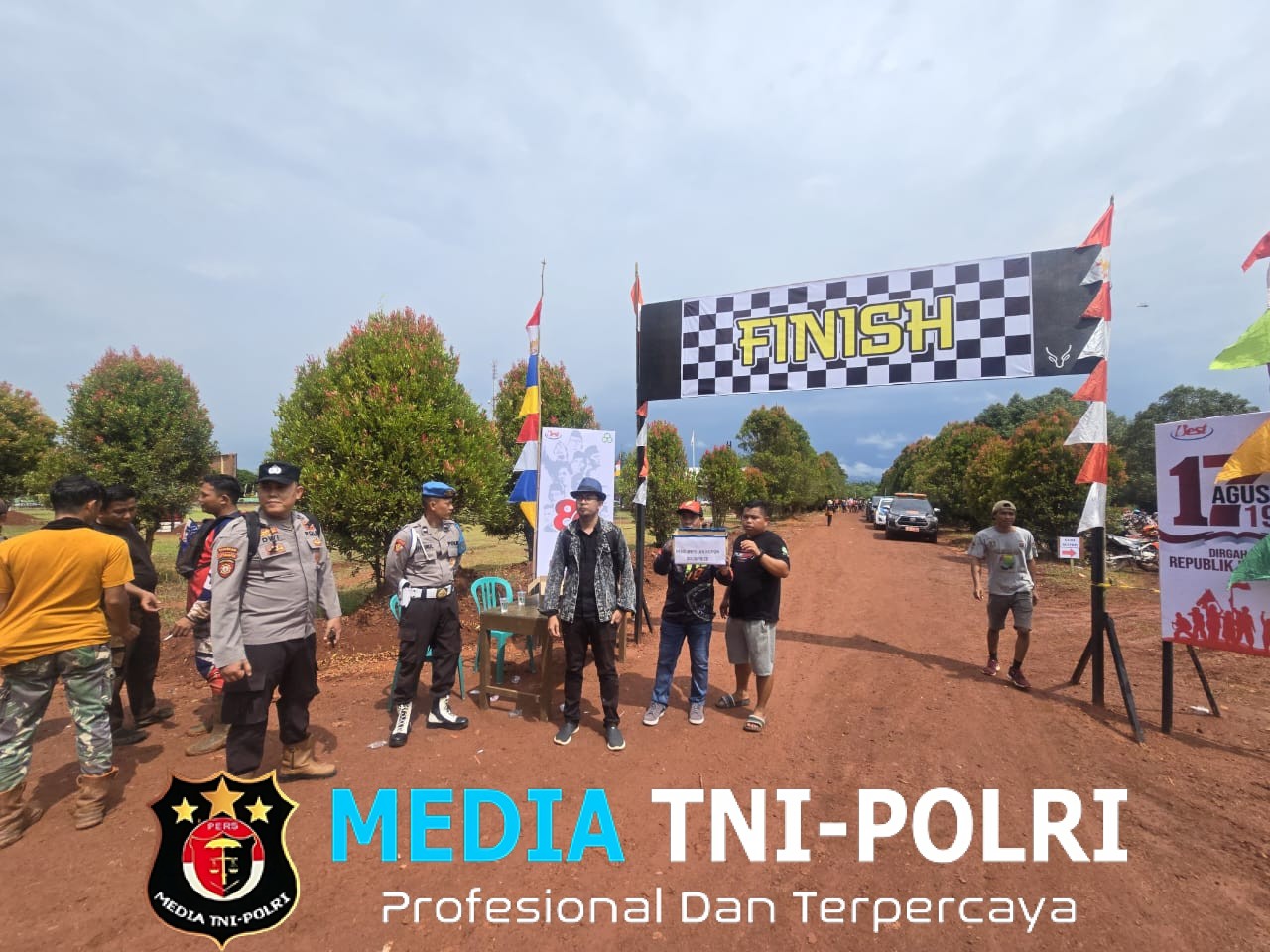 Trabas Kampanye Jaga Karhutla Dalam Rangka HUT Bhayangkara ke-79 Dan HUT RI Ke 80