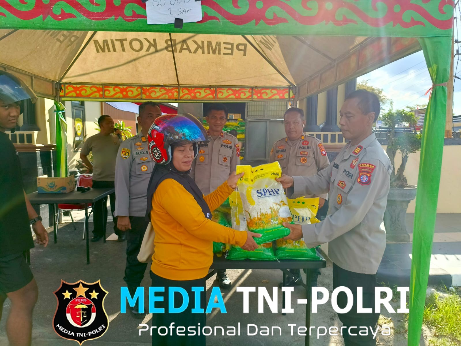 Polres Kotim Gelar Gerakan Pangan Murah, Warga Serbu Beras Harga Terjangkau