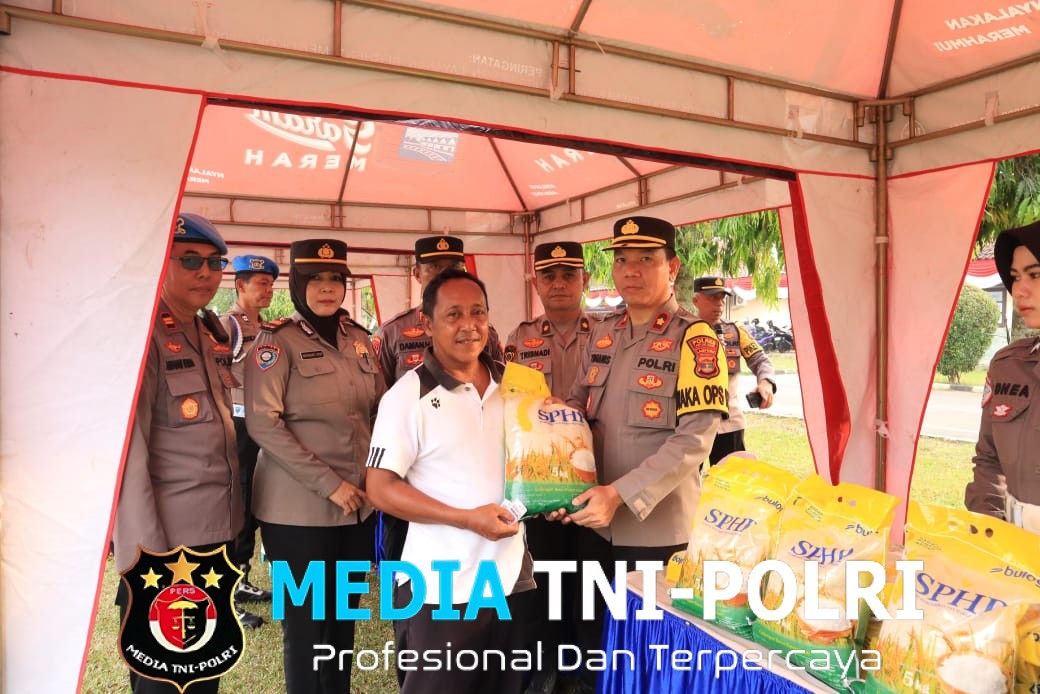Hari Pertama Gerakan Pangan Murah Polres Lampung Utara, 2 Ton Beras Habis Dibeli Masyarakat