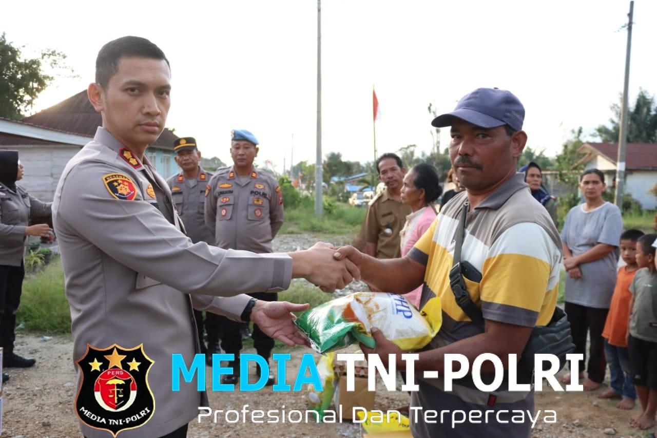 Polres Dairi Salurkan Bantuan Sembako Untuk Korban Angin Puting Beliung Di Desa Bintang Dan Desa Bintang Marsada