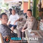 Anggota Polsubsektor Jelimpo Berdialog Bersama Warga Masyarakat Untuk Tidak Membuka Lahan dengan Cara Membakar
