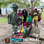 Mengabdi dengan Hati, Satgas Yonif 521/DY Wujudkan Semangat Kemerdekaan lewat Berbagi