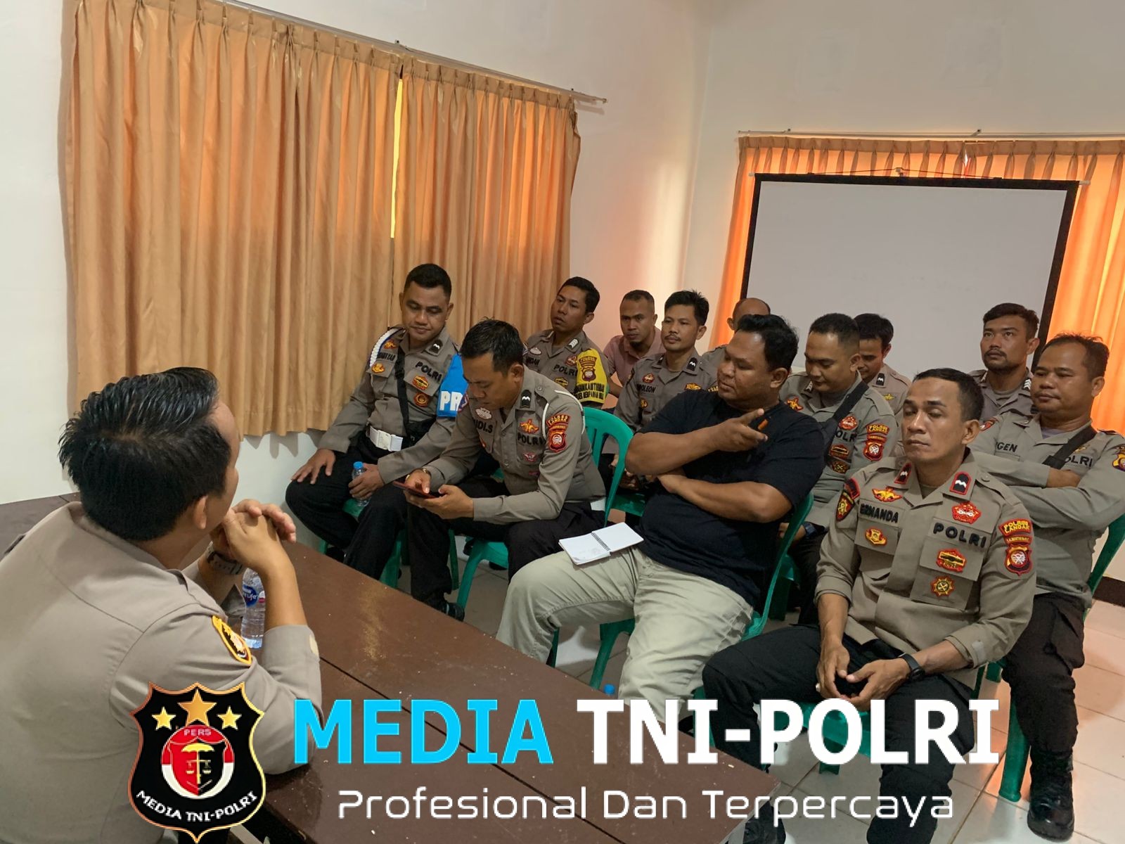 Polsek Mempawah Hulu Gelar Analisa dan Evaluasi Kinerja Mingguan