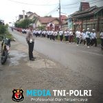 Kapolsek Sengah Temila Pimpin Pengamanan Jalan Santai PKK Tingkat Kecamatan