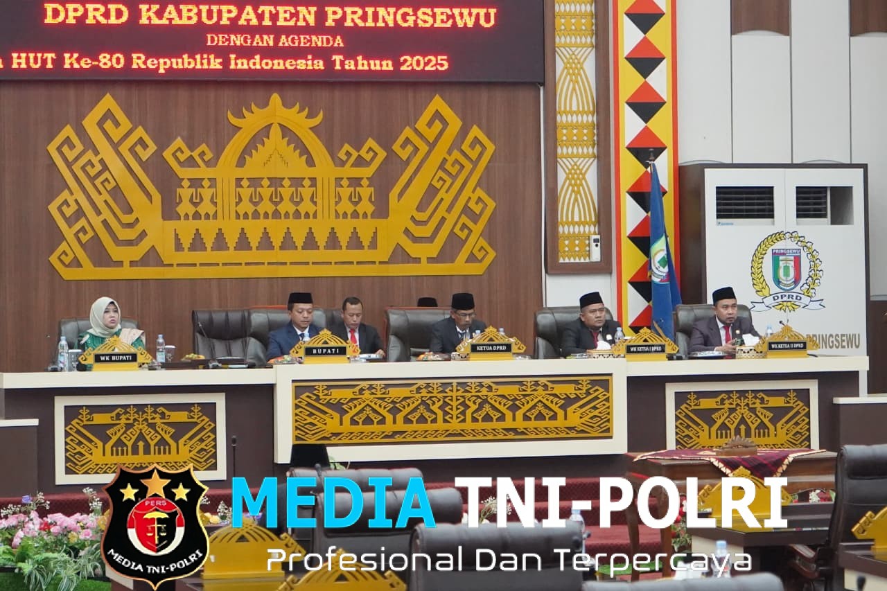 Bupati dan Wakil Bupati Pringsewu Hadiri Rapat Paripurna Istimewa DPRD Mendengarkan Pidato Presiden RI