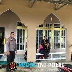 Jamin Kamtibmas Saat Warga Beribadah, Polsek Kuala Behe Lakukan Pengamanan Ibadah Sholat Jumat