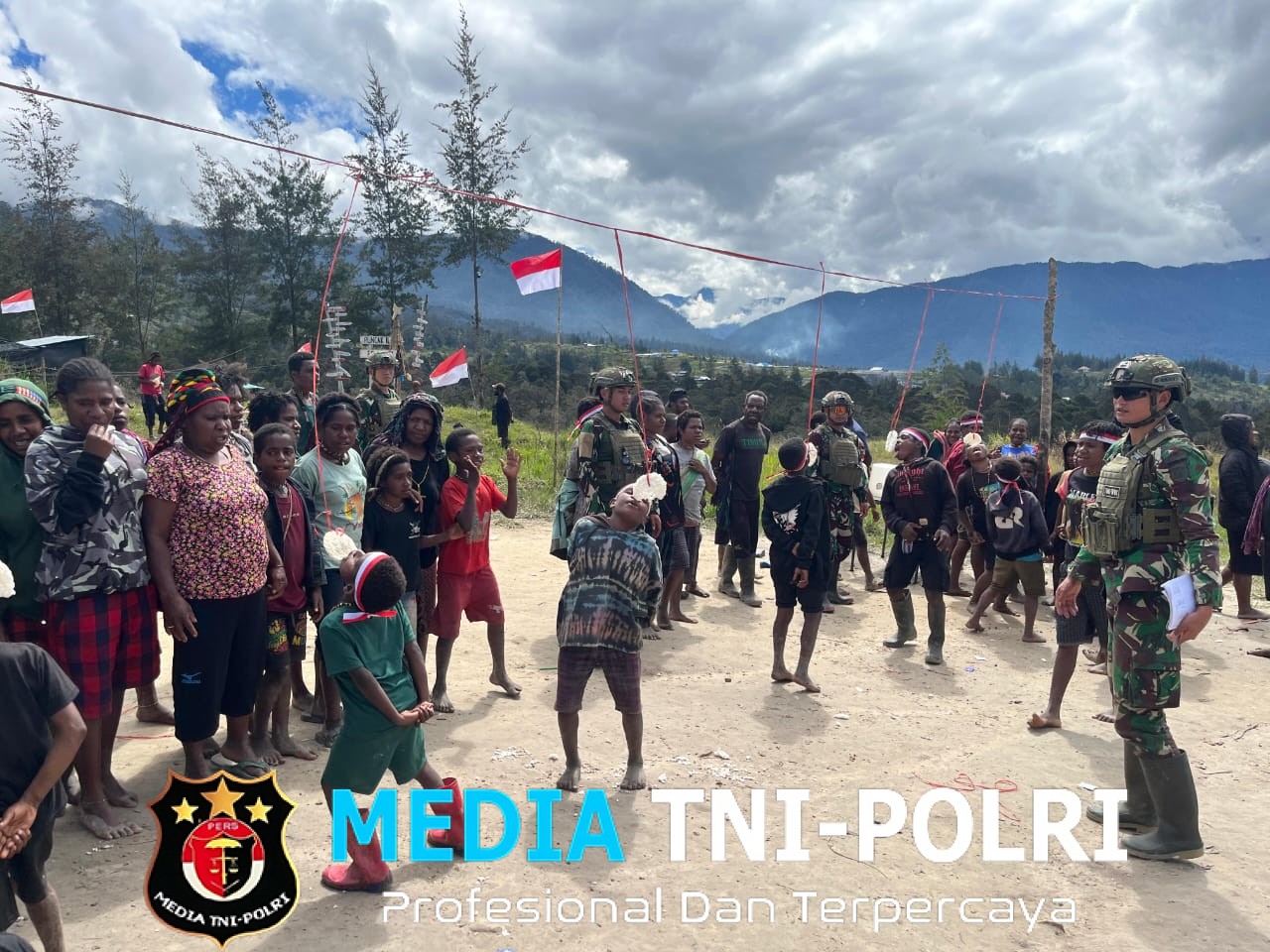 Satgas Yonif 700/WYC Gelar Lomba Meriahkan HUT RI ke-80 di Pengungsian Eronggobak