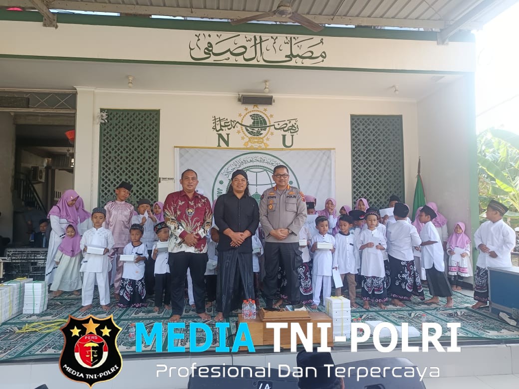 Jelang HUT ke-80 RI, Kabid Humas Polda Jateng Silaturahmi ke Ponpes Padang Jagad Semarang