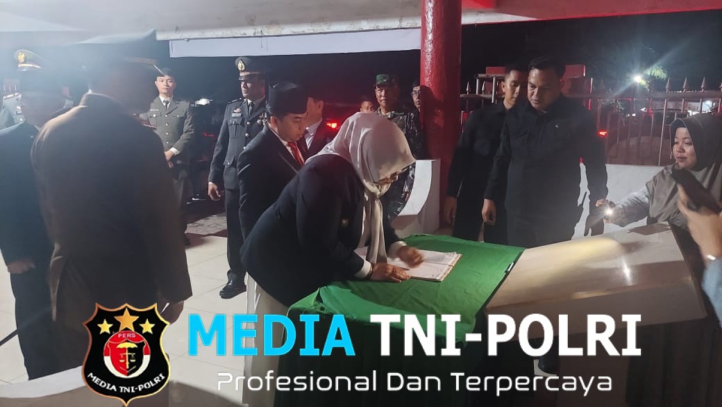 Apel Kehormatan dan Renungan Suci Peringati HUT ke -80 RI di Makam Pahlawan Batarung Sampit