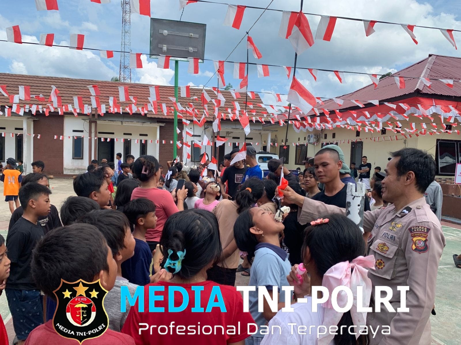 Penuh Canda dan Tawa, Polsek Mempawah Hulu Rayakan HUT RI ke-80 dengan Aneka Lomba