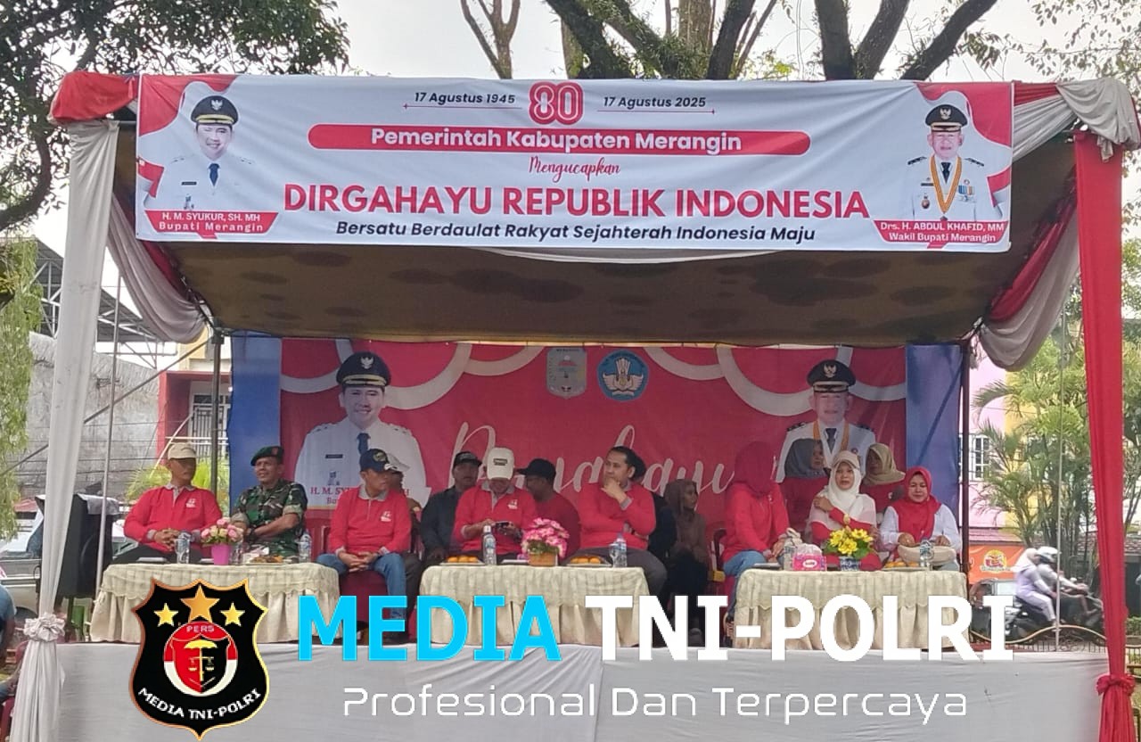 Kodim 0420/Sarko Turut Meriahkan dan Beri Semangat! Pawai HUT ke-80 RI di Merangin Dihadiri Ribuan Peserta