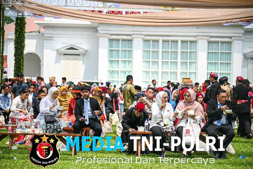 Pesta Rakyat di Halaman Istana, Rakyat Menyatu dalam Kemerdekaan