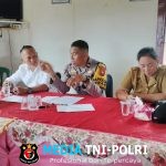 Kapolsek Meranti Turun Langsung Sosialisasi Ketahanan Pangan untuk Menanam Jagung di Desa Selange Kec. Meranti Kab. Landak