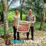 Sosialisasikan Cegah Kebakaran Hutan dan Lahan, Personil Polsek Menjalin Sampaikan Pesan Kamtibmas