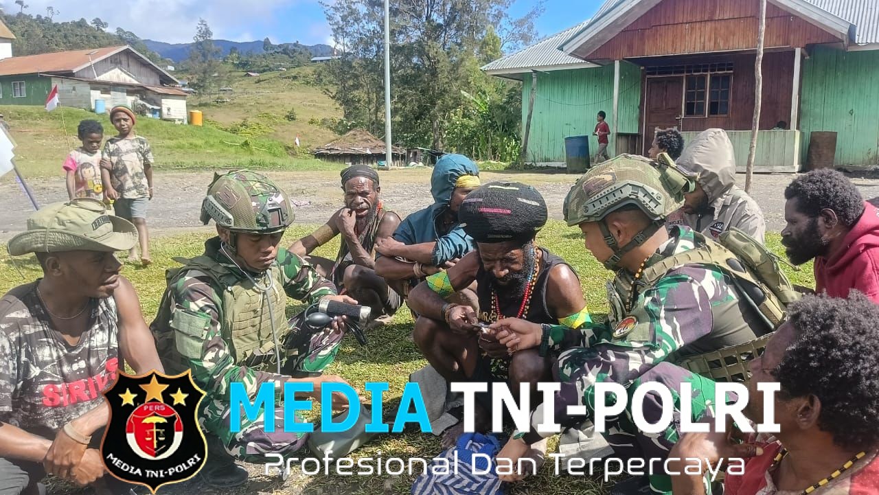 Satgas Yonif 700/WYC Sambangi Warga Gigobak II, Bawa Senyum dan Layanan Kesehatan