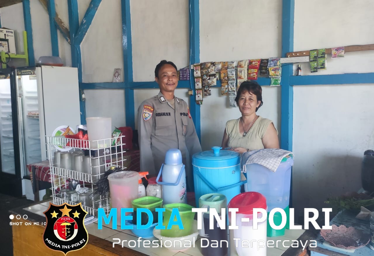 Patroli Sambang, Bhabinkamtibmas Polsek Menjalin Himbau Warga Jaga Kamtibmas Kondusif