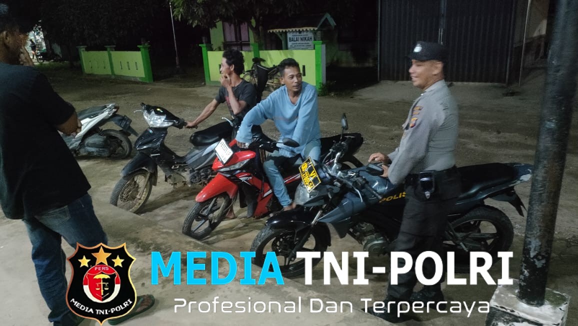 Polsek Air Besar Gelar Patroli Malam, Tingkatkan Kamtibmas Lewat Pendekatan Humanis