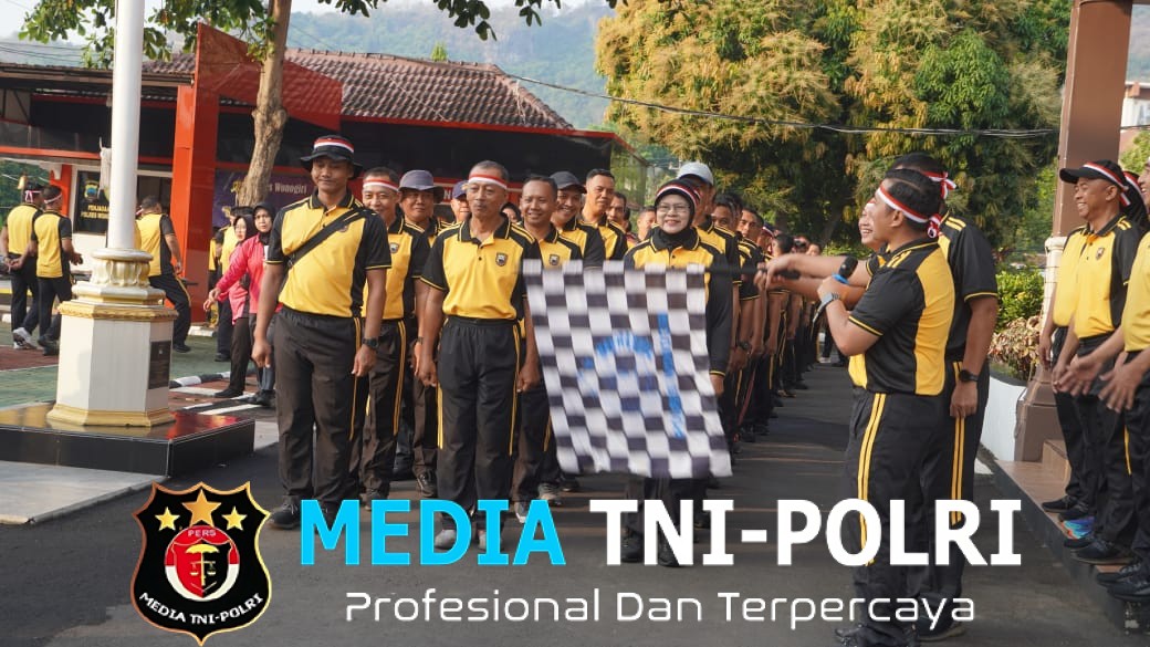 Kapolres Wonogiri Pimpin Olahraga Bersama Semarakkan HUT RI ke-80 di Polres Wonogiri