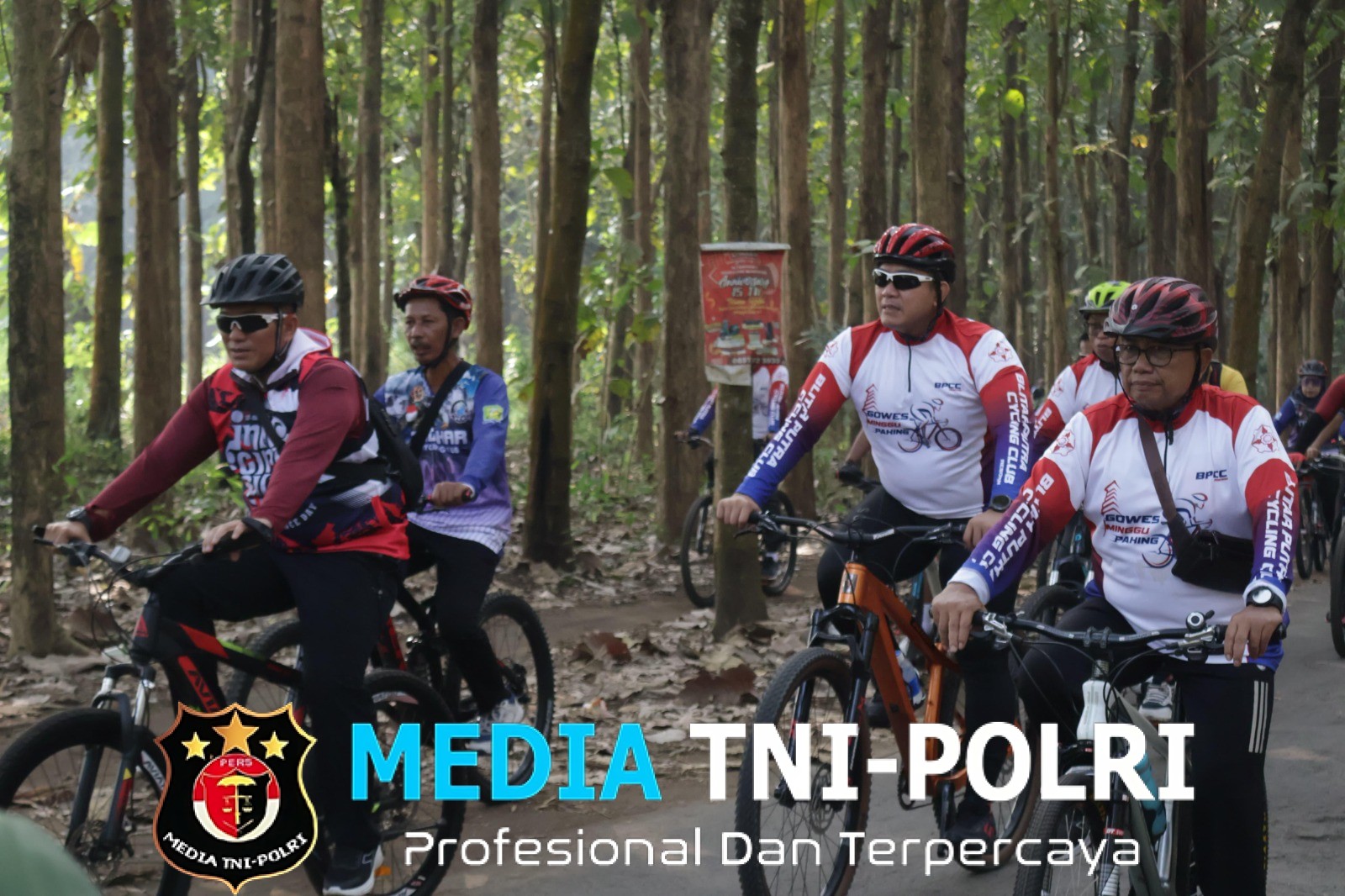 Gowes Sehat Bersama Forkopimda Blitar Peringati Hari Jadi Mahkamah Agung Ke 80