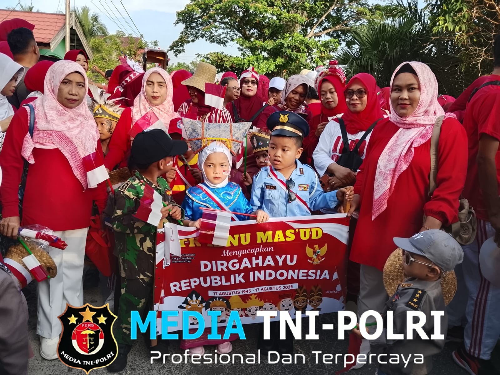 Pawai TK dan SD Se-Kecamatan Baamang di Buka Camat Baamang Sufiansyah SE