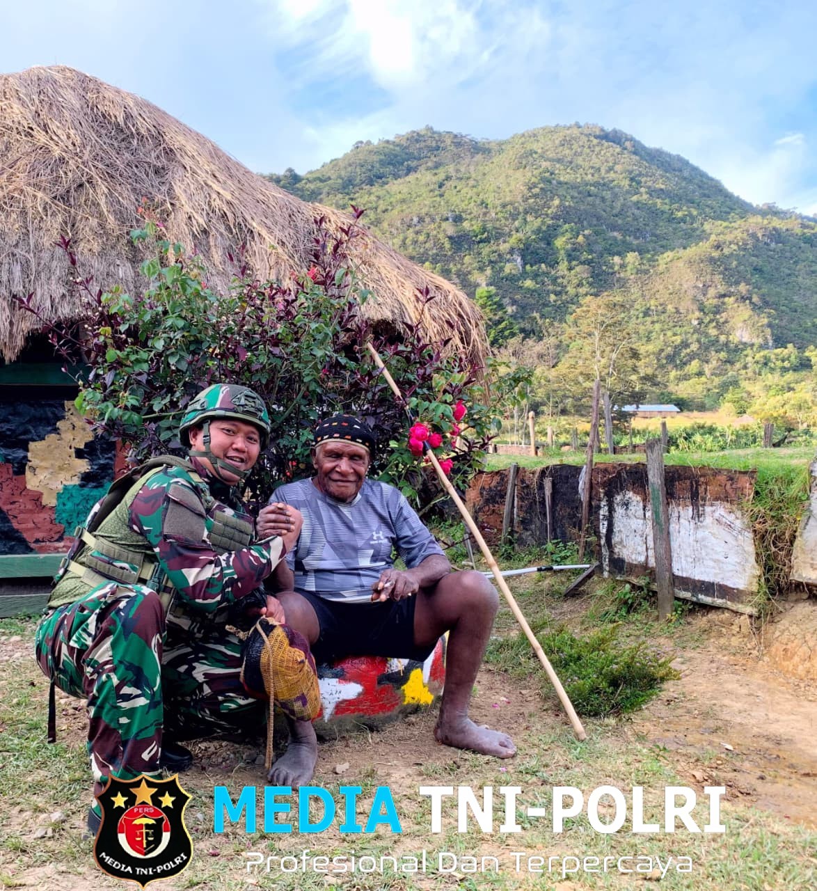 Satgas Yonif 521/DY Laksanakan Komsos di Kampung Bolakme