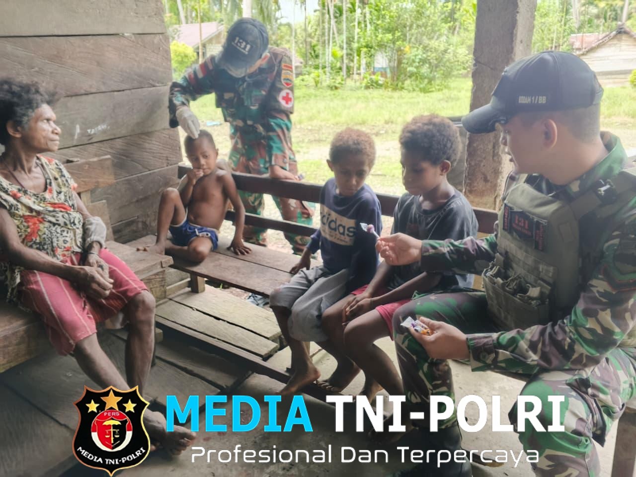 Satgas Yonif 131/Brajasakti Gelar Pelayanan Kesehatan Gratis di Perbatasan Papua