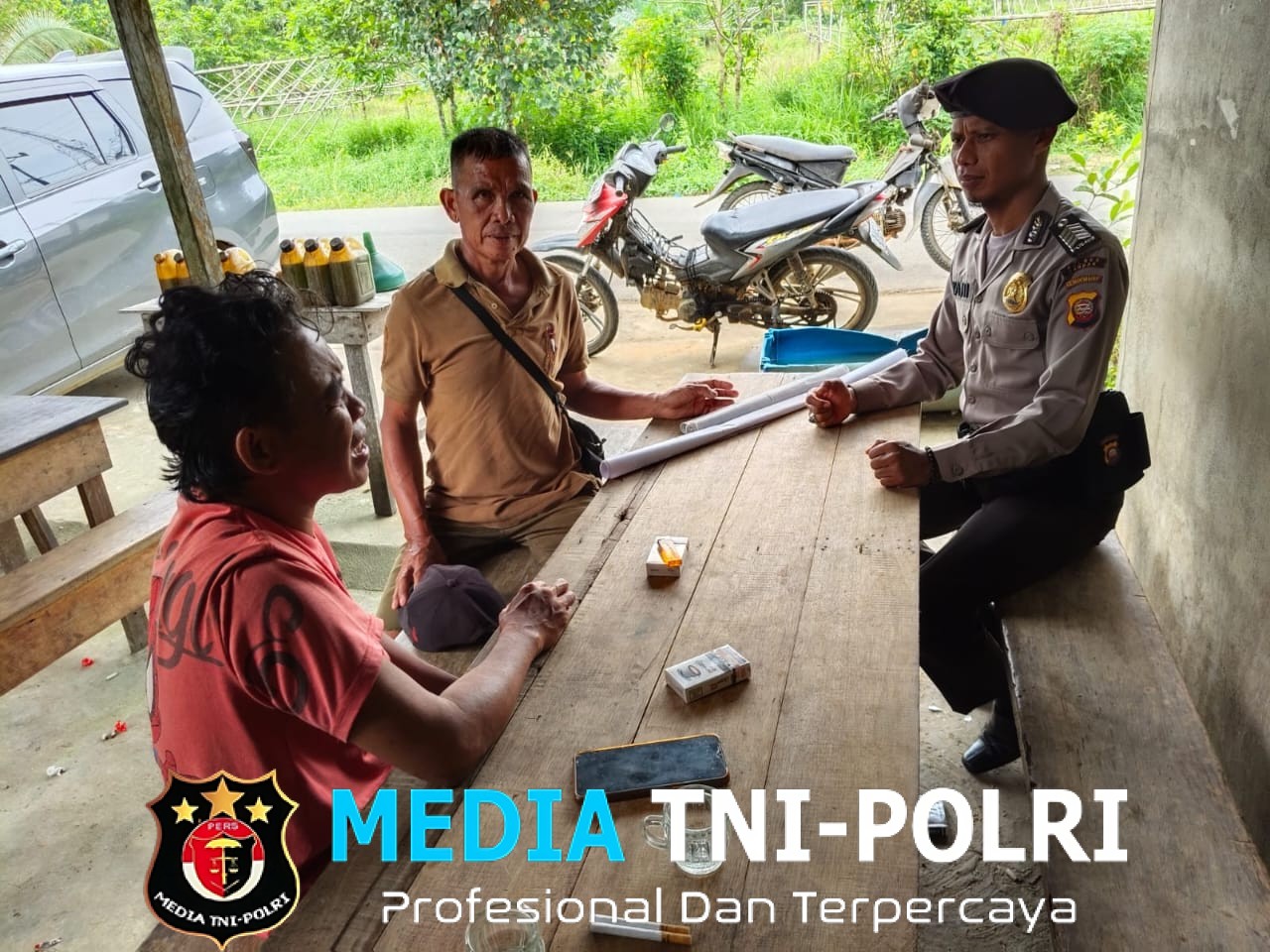 Polisi Sambangi Warga di Warung dan Bengkel, Beginilah yang di Sampaikannya
