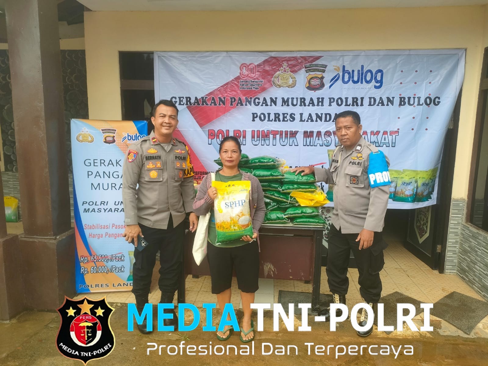 Kapolsek Sengah Temila Polri Hadir Bantu Masyarakat Lewat Gerakan Pangan Murah