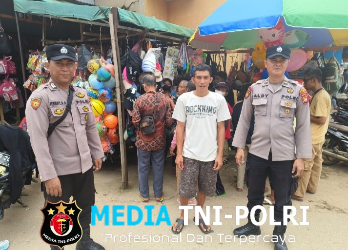 Patroli Siang Hari Polsek Menyuke Imbau Warga Tingkatkan Kewaspadaan