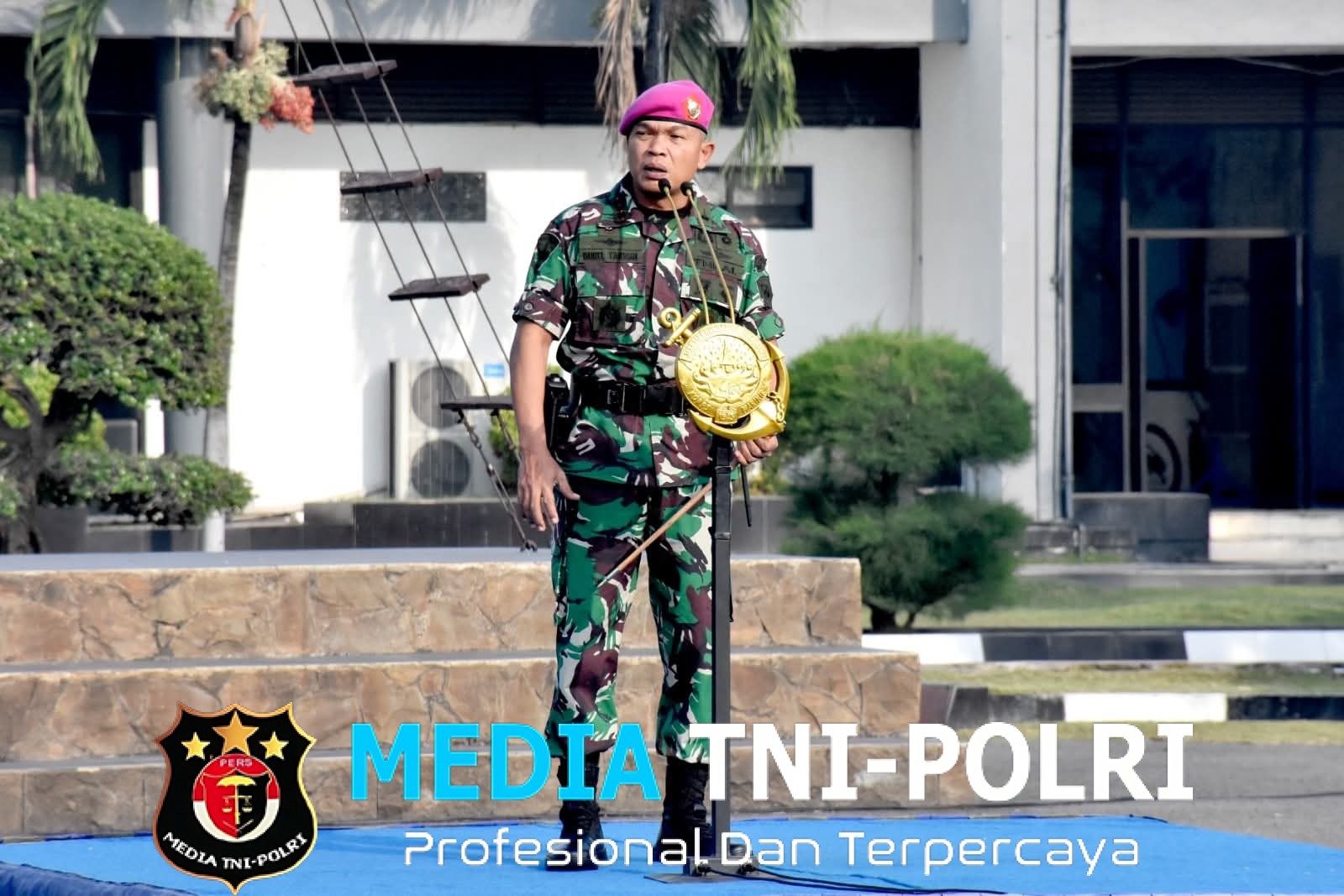 Komandan Beserta Seluruh Prajurit Yonif 5 Marinir Ikuti Apel Khusus Danbrigif 2 Marinir