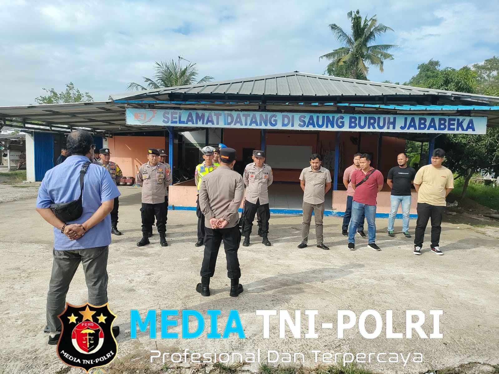 Apel Pengamanan Titik Kumpul Keberangkatan Massa Buruh Polsek Cikarang Timur Menuju Gedung DPR RI Jakarta