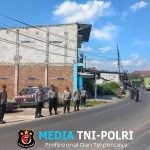 Polsek Cibarusah Polres Metro Bekasi Gelar Penyekatan Antisipasi Massa Demo ke Jakarta