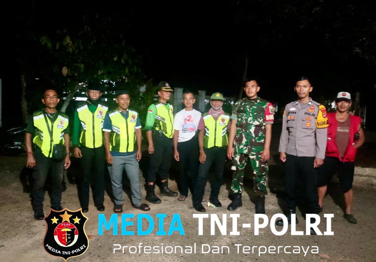 Gandeng Linmas, TNI-Polri di Trimurjo Tingkatkan Keamanan Lewat Patroli Bersama