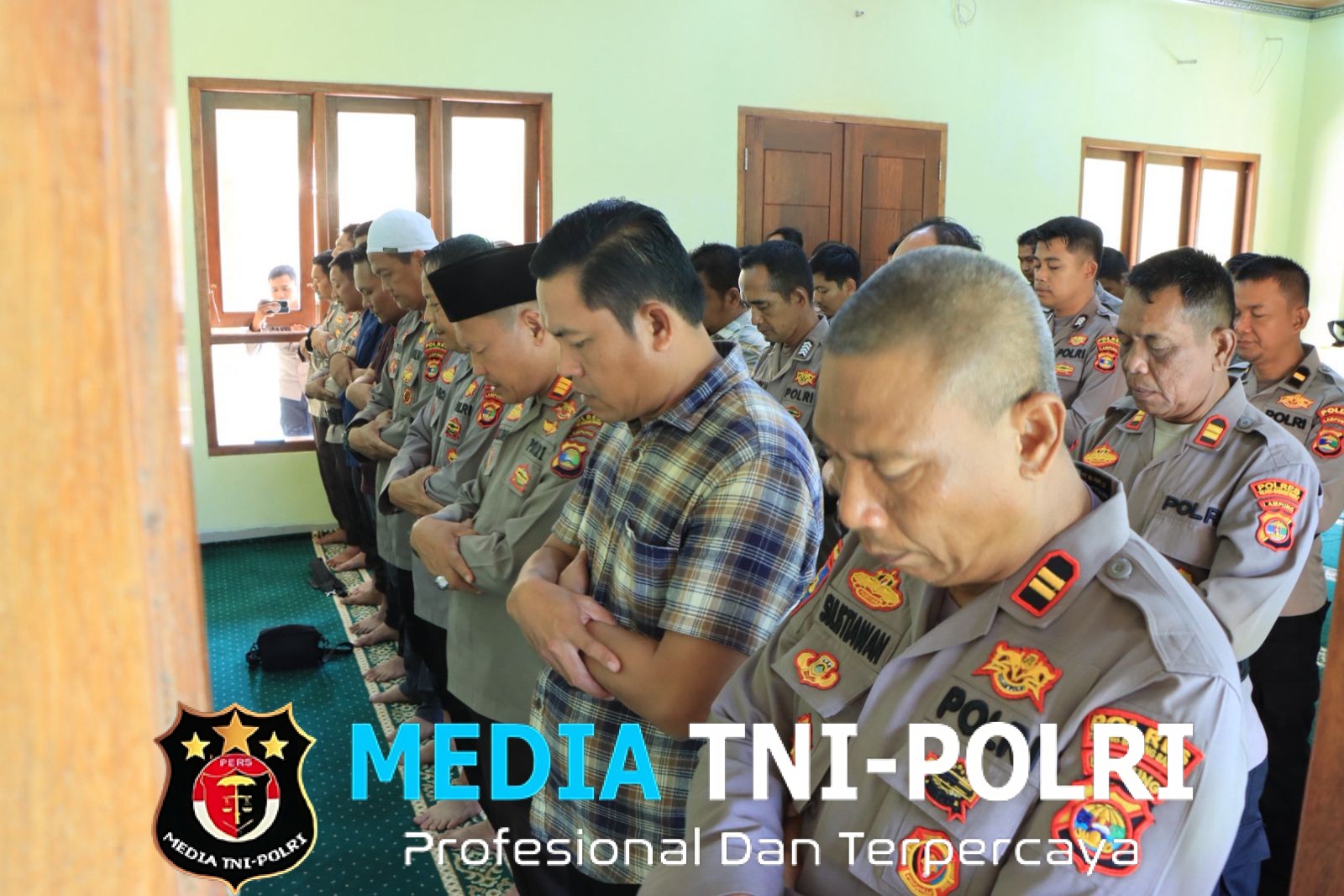 Polres Tulang Bawang Barat Gelar Sholat Ghaib dan doa bersama untuk Almarhum Affan Kurniawan