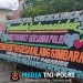 Depan Mako Polres Dairi Dibanjiri Papan Bunga Bertuliskan “Damailah Indonesiaku, Masyarakat Bersama Polri”