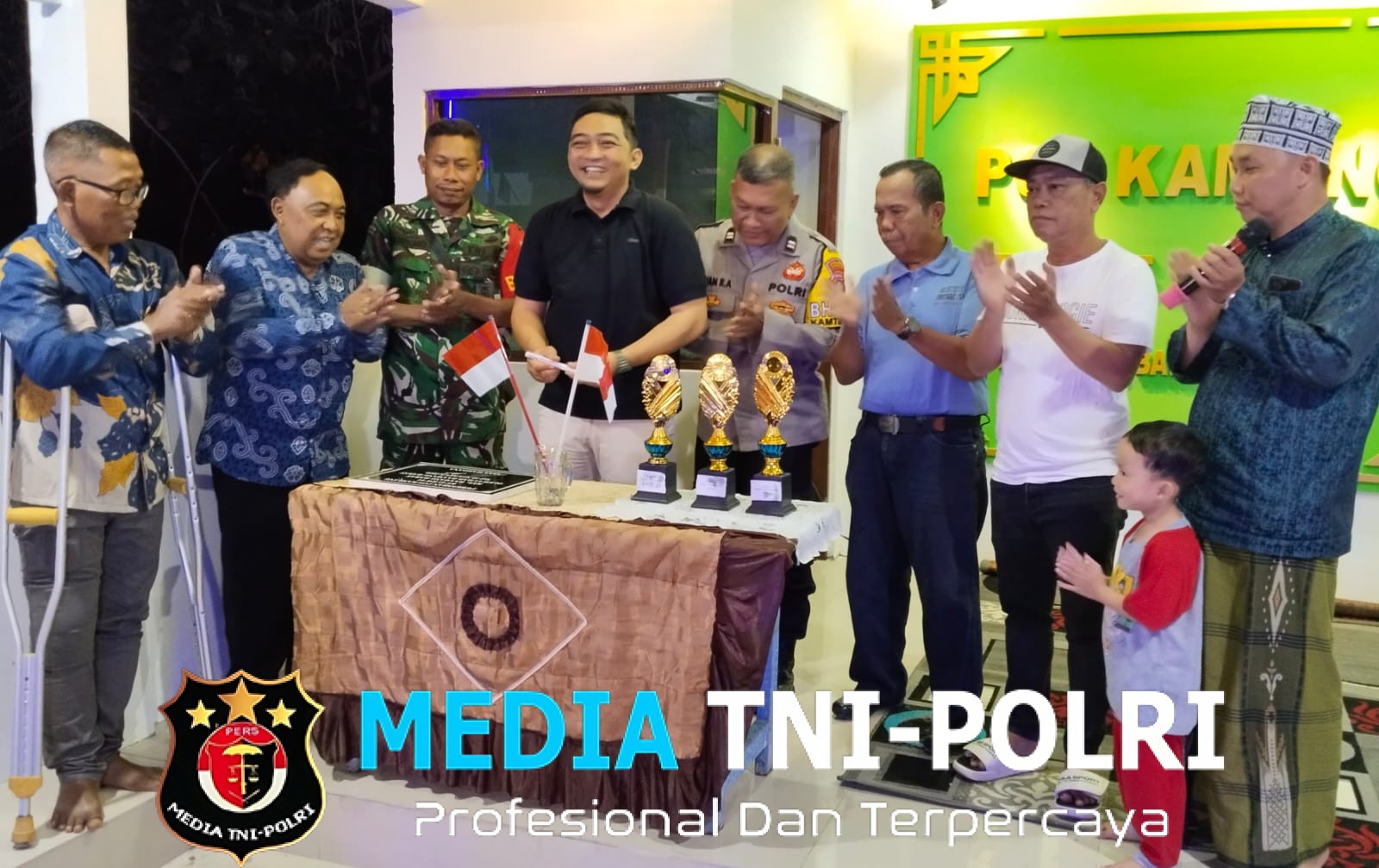 Perkuat Kamtibmas, Lurah Baamang Barat Resmikan Pos Kamling RT.05 RW.04