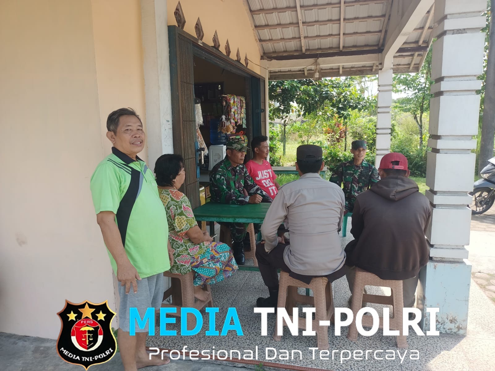 Redam Isu Nasional Demi Jaga Kondusifitas, Polsek Menjalin Sambangi Tokoh Masyarakat